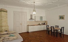 Clasic Studio Central