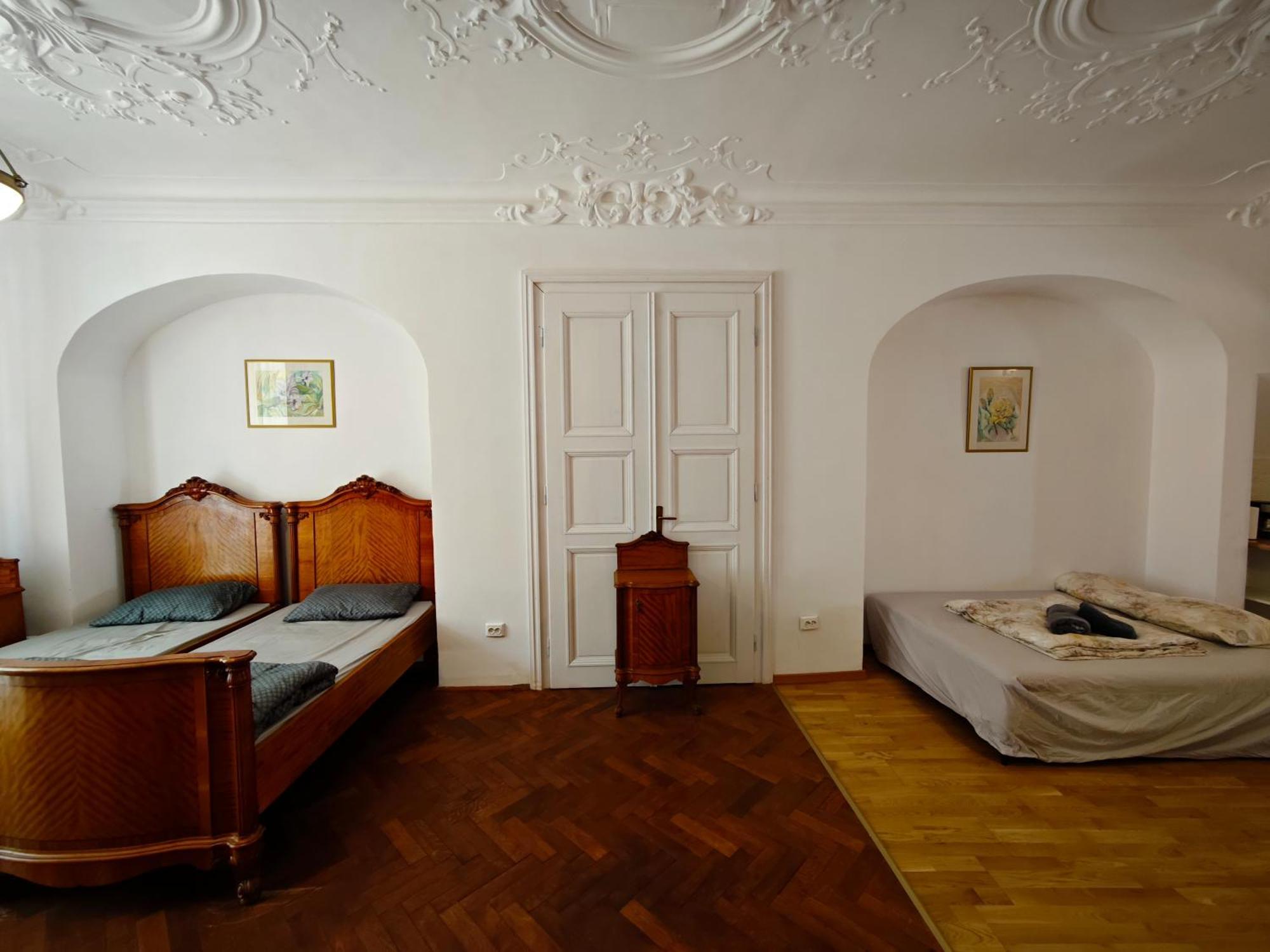Clasic Studio Central Braşov Esterno foto