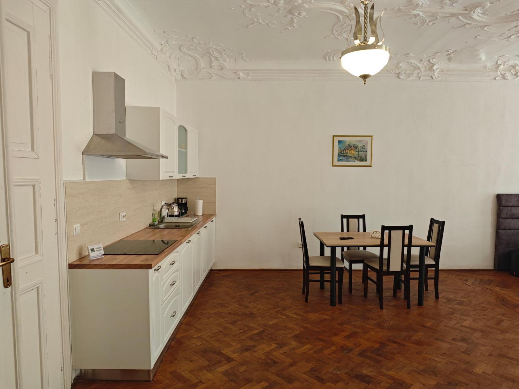 Clasic Studio Central Braşov Esterno foto
